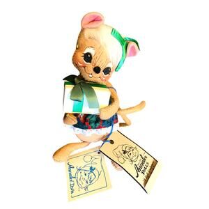 Vintage New with Tags Annalee Christmas Party Girl Mouse #7736